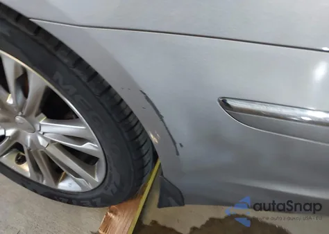 2013 Hyundai Genesis 3.8 z USA, uszkodzony, nr VIN KMHGC4DD5DU224997